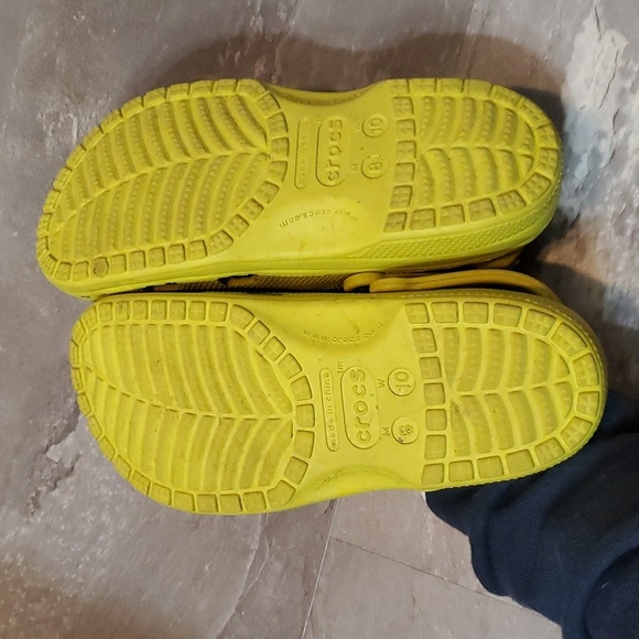 Crocs Clogs. Yellow / light bright green. Women size 10. One charms. - Picture 5 of 9